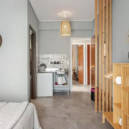 Theros Lux Apts. 2*