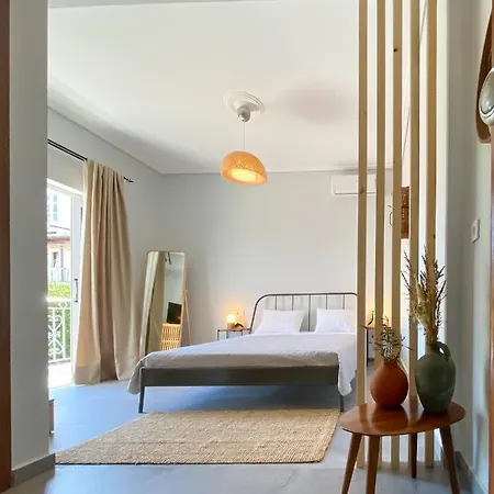 Theros Lux Apts.